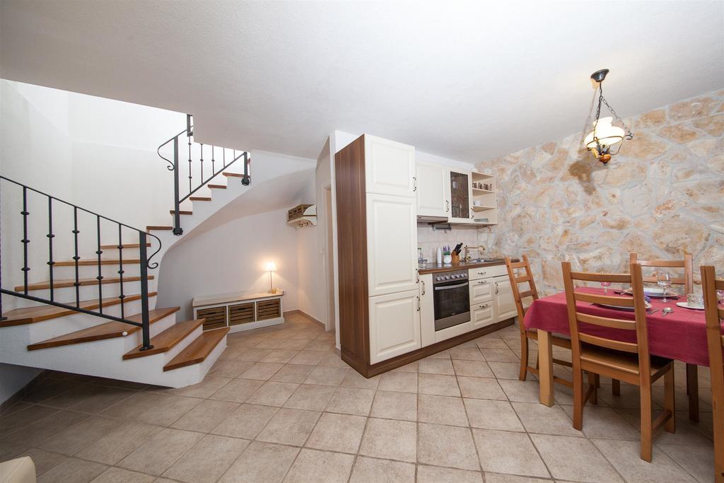 Apartments Plana, Zaostrog Ngoại thất bức ảnh